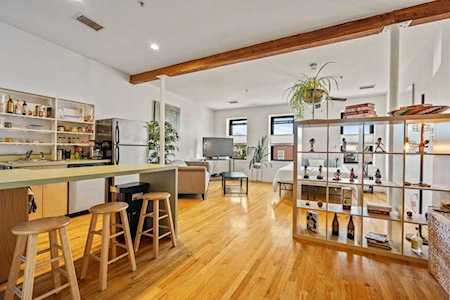 100 Pearl St #19 Chelsea, MA 02150