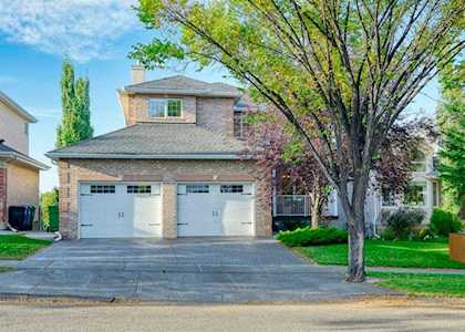 236 Edgevalley Way NW Calgary, AB T3A 5E3