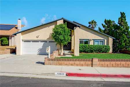 13920 Breger Ave Sylmar, CA 91342