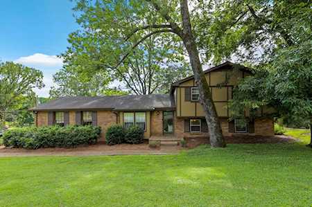800 Creek Valley Ct Nashville, TN 37221