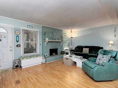3160 Holly Springs Rd NE Marietta, GA 30062