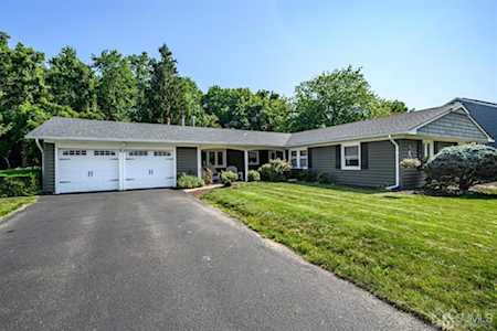 21 Livingston Lane Manalapan, NJ 07726