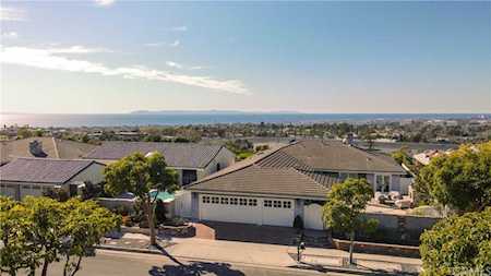 17 Carmel Bay Dr Corona Del Mar, CA 92625