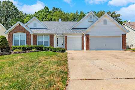 7 Royal Melbourne Ct Ofallon, MO 63366