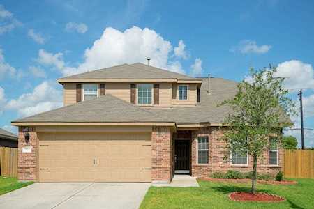 834 Driftwood Ln La Marque, TX 77568