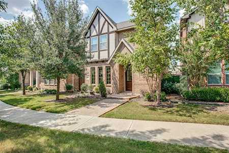 1204 Lace Bark Way Arlington, TX 76005