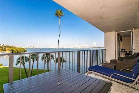 100 Oakmont Ln #410 Belleair, FL 33756
