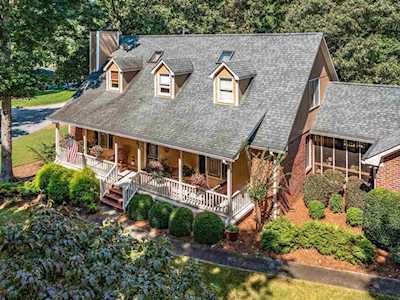 8183 Silver Oak Court Jonesboro, GA 30236