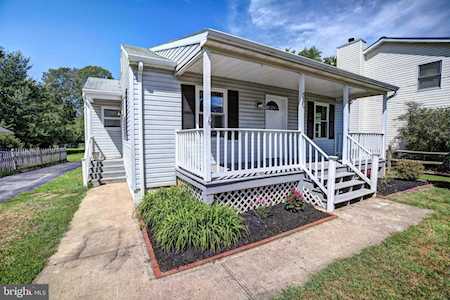 20 Loudoun St S Lovettsville, VA 20180
