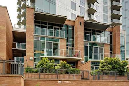10656 NE 9th Pl #TH12 Bellevue, WA 98004