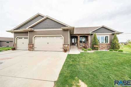 2824 E Daybreak Cir Brandon, SD 57005