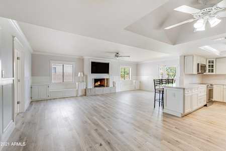14633 N 2nd Avenue Phoenix, AZ 85023
