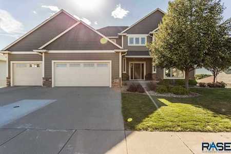 901 S 5Th Ave Brandon, SD 57005