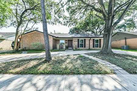 15522 Diana Ln Houston, TX 77062