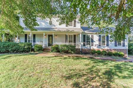 6712 N Creekwood Dr Brentwood, TN 37027