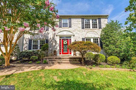 4935 Clearwater Dr Ellicott City, MD 21043