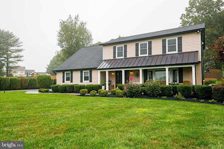 3234 Sharp Rd Glenwood, MD 21738