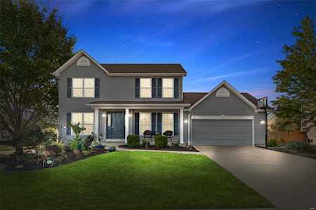 70 Piety Ct Lake St Louis, MO 63367