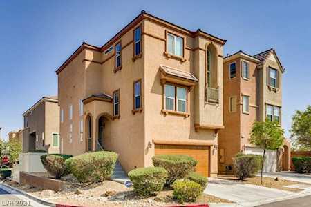 6614 Weeping Pine St Las Vegas, NV 89149