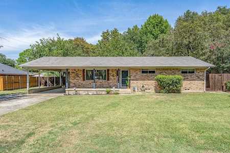 607 Cain Street Lake Dallas, TX 75065
