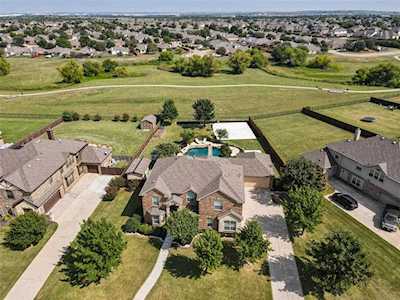 13748 Alterna Drive Fort Worth, TX 76052