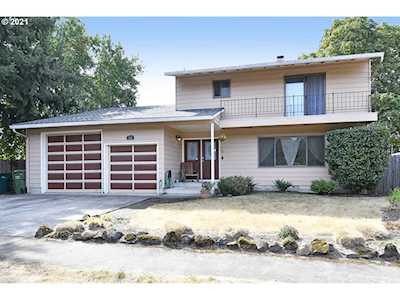 508 E Mission Dr Newberg, OR 97132