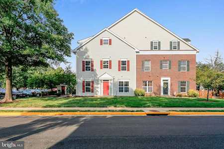 8731 Autumn Ridge Ct Odenton, MD 21113