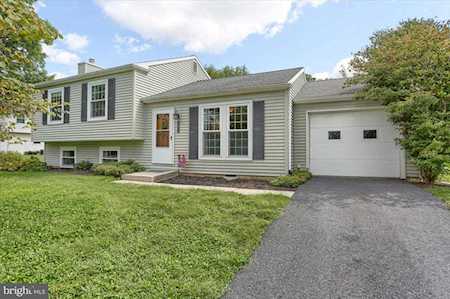 2253 Stumpstown Rd Mechanicsburg, PA 17055