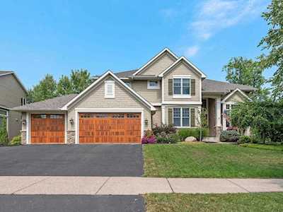 1610 Field Drive Victoria, MN 55386
