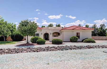 5533 Redfox Rd Las Cruces, NM 88007