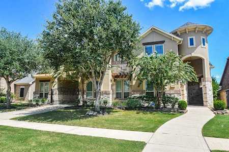 5615 Caspian Falls Ln Fulshear, TX 77441