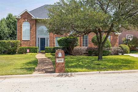1656 Oak Creek Drive Hurst, TX 76054