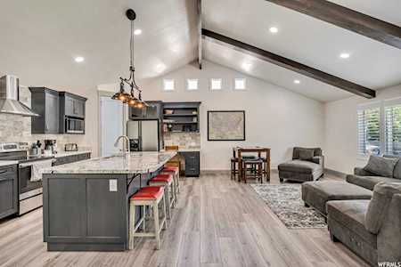 7032 S Sagebrush Way E Cottonwood Heights, UT 84121