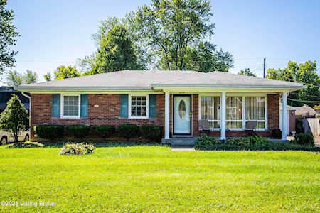 8010 Red Bud Hill Dr Louisville, KY 40228