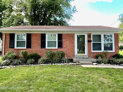 6 Mango Ct Louisville, KY 40258