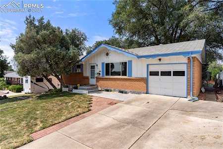 1116 Yosemite Drive Colorado Springs, CO 80910