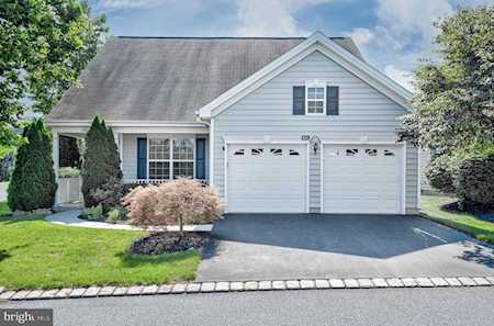 693 Hawthorne Mount Joy, PA 17552