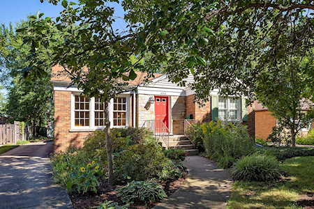 456 Hermitage Dr Deerfield, IL 60015