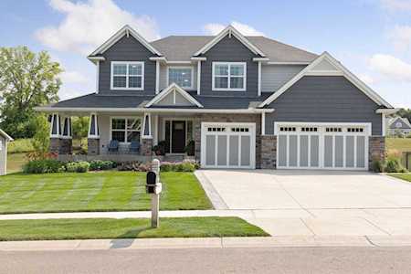 5651 Sunnybrook Circle Minnetrista, MN 55364