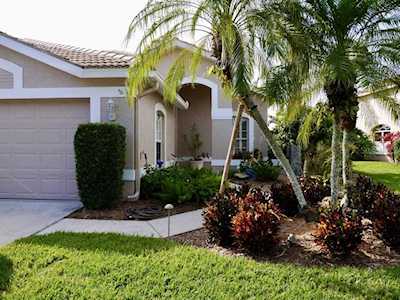 9456 Forest Hills CIRCLE Sarasota, FL 34238