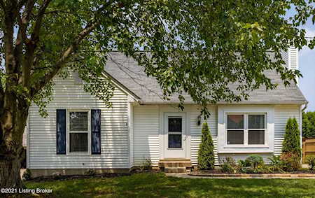 12125 Bay Run Dr Louisville, KY 40245