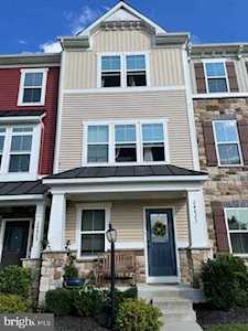 24823 Coats Square Aldie, VA 20105