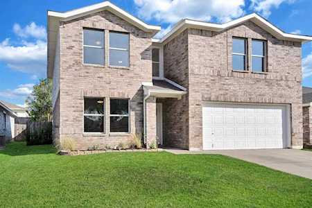 1012 Silver Spur Lane Fort Worth, TX 76179
