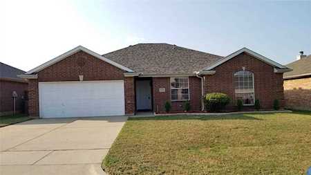2012 wahoo Drive Mansfield, TX 76063