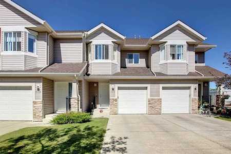 177 Royal Oak Gardens NW Calgary, AB T3G 5S5