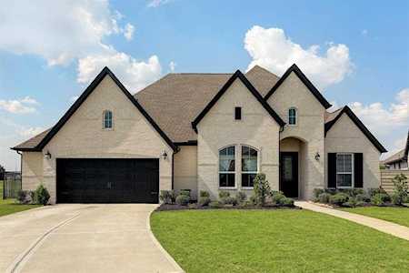 2103 Plum Creek Dr Manvel, TX 77578