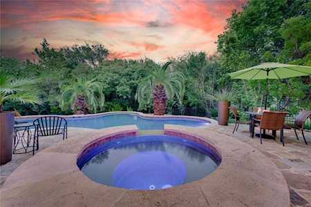7120 Barefoot CV Austin, TX 78730