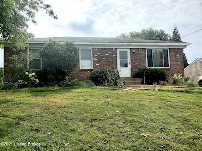 6914 Cedar Ct Pewee Valley, KY 40056