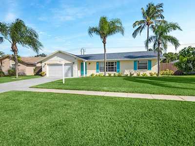 1381 Wyndcliff Drive Wellington, FL 33414