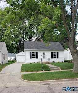 1415 S Lake Ave Sioux Falls, SD 57105